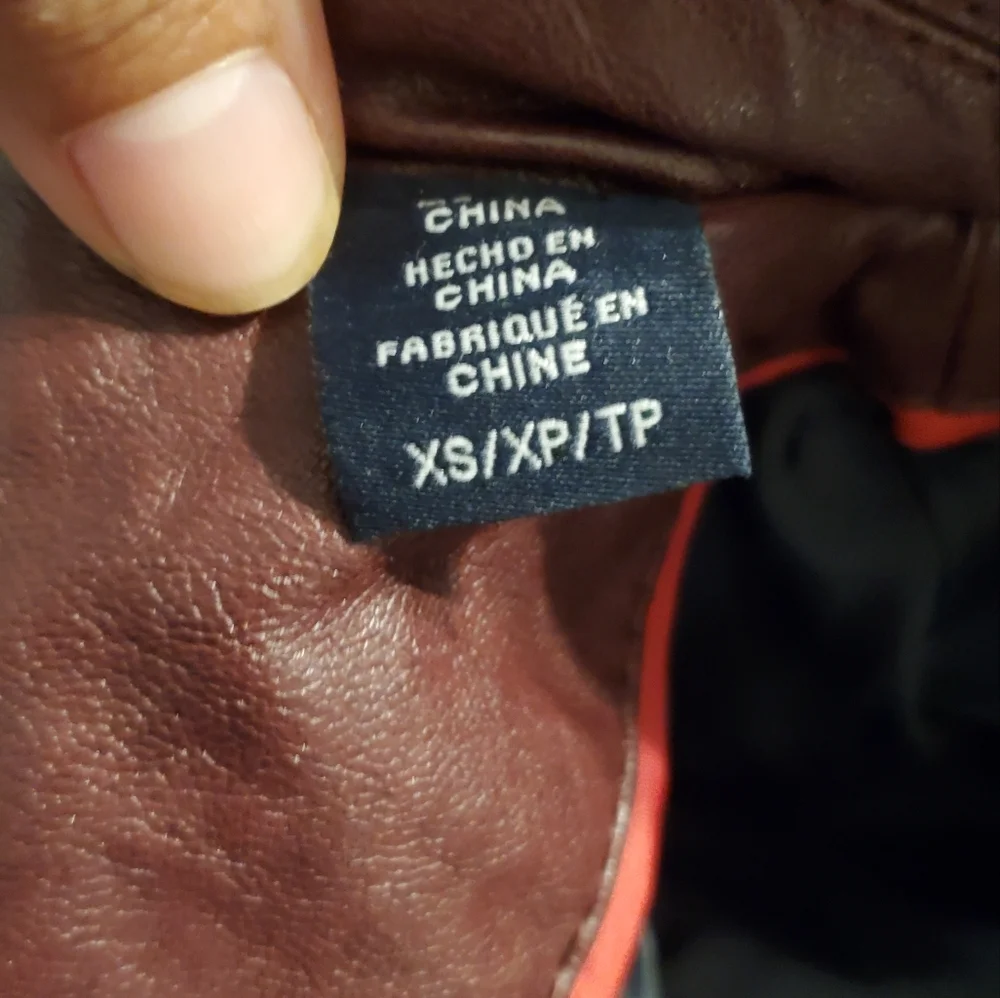 Tommy hilfigure leather jacket. - Picture 4 of 4